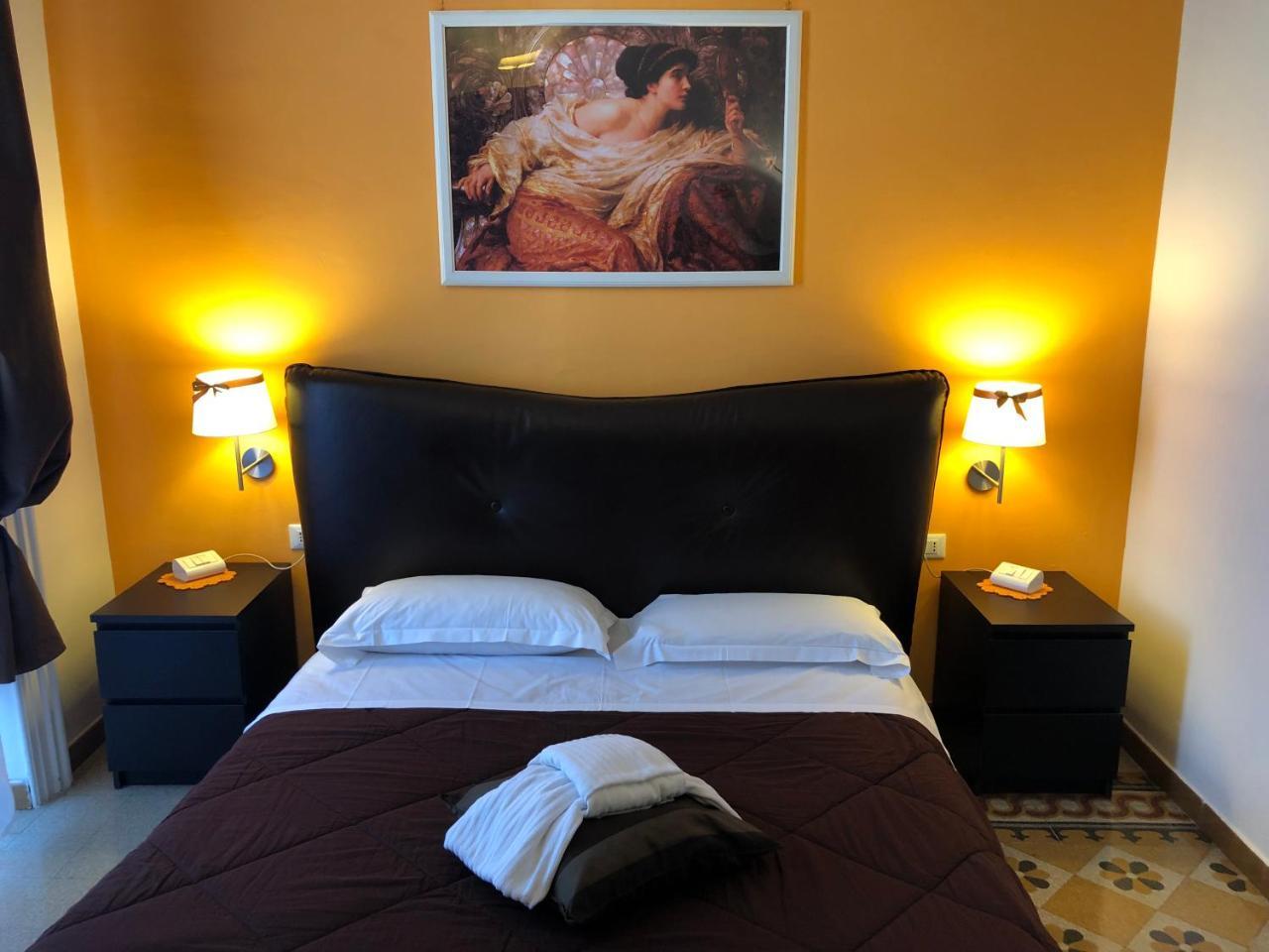 ローマ Orsini Reali Bed & Breakfast エクステリア 写真