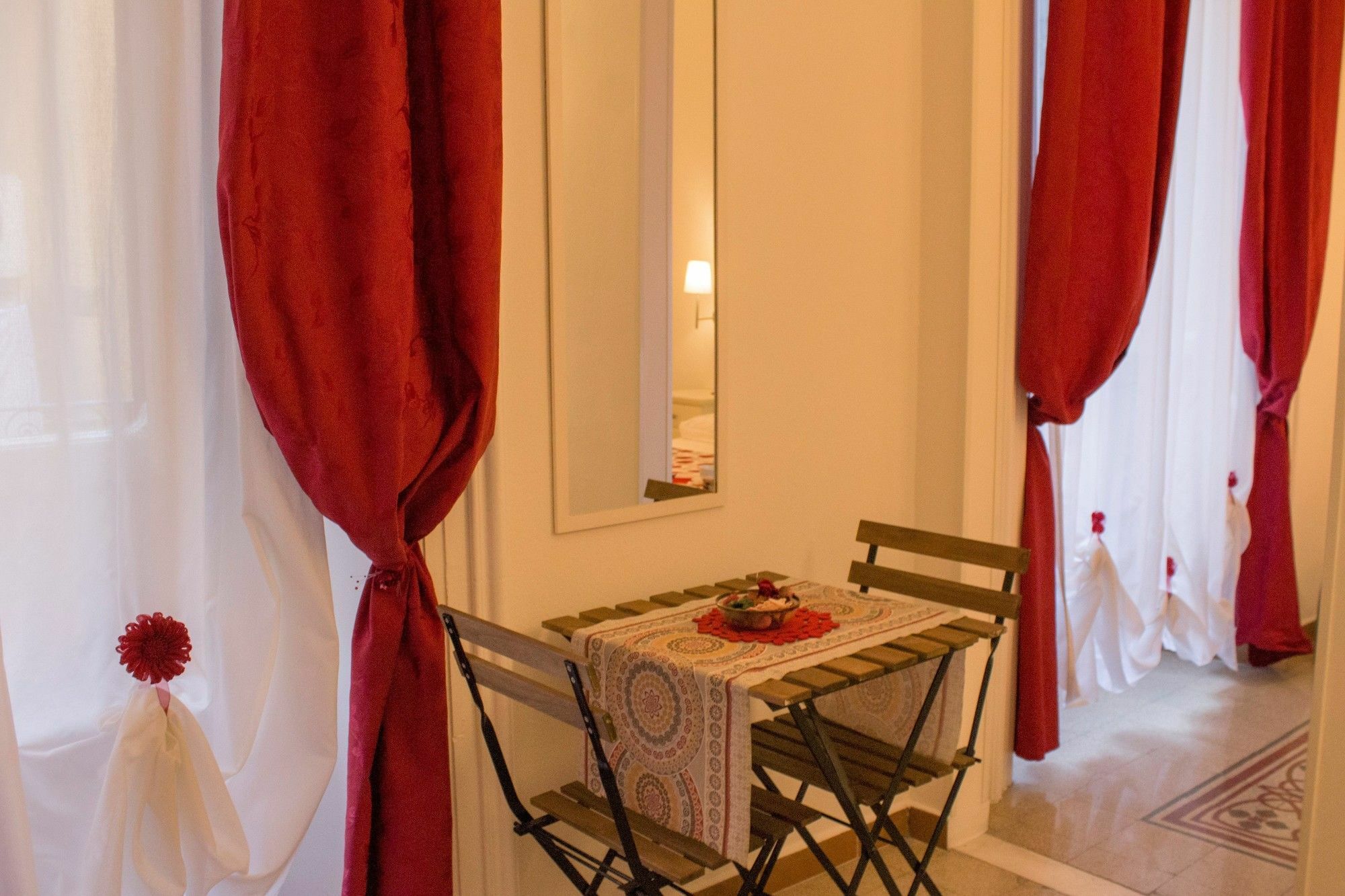 ローマ Orsini Reali Bed & Breakfast エクステリア 写真